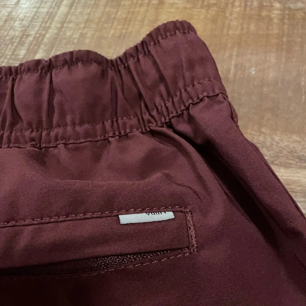 Vuori Banks Shorts 7”